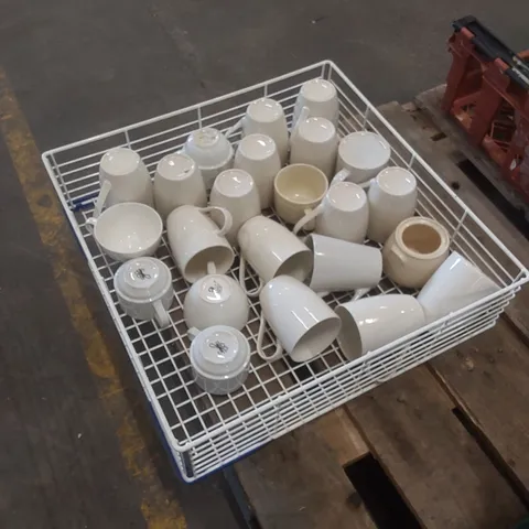 TOTE TO CONTAIN RESTAURANT MUGS