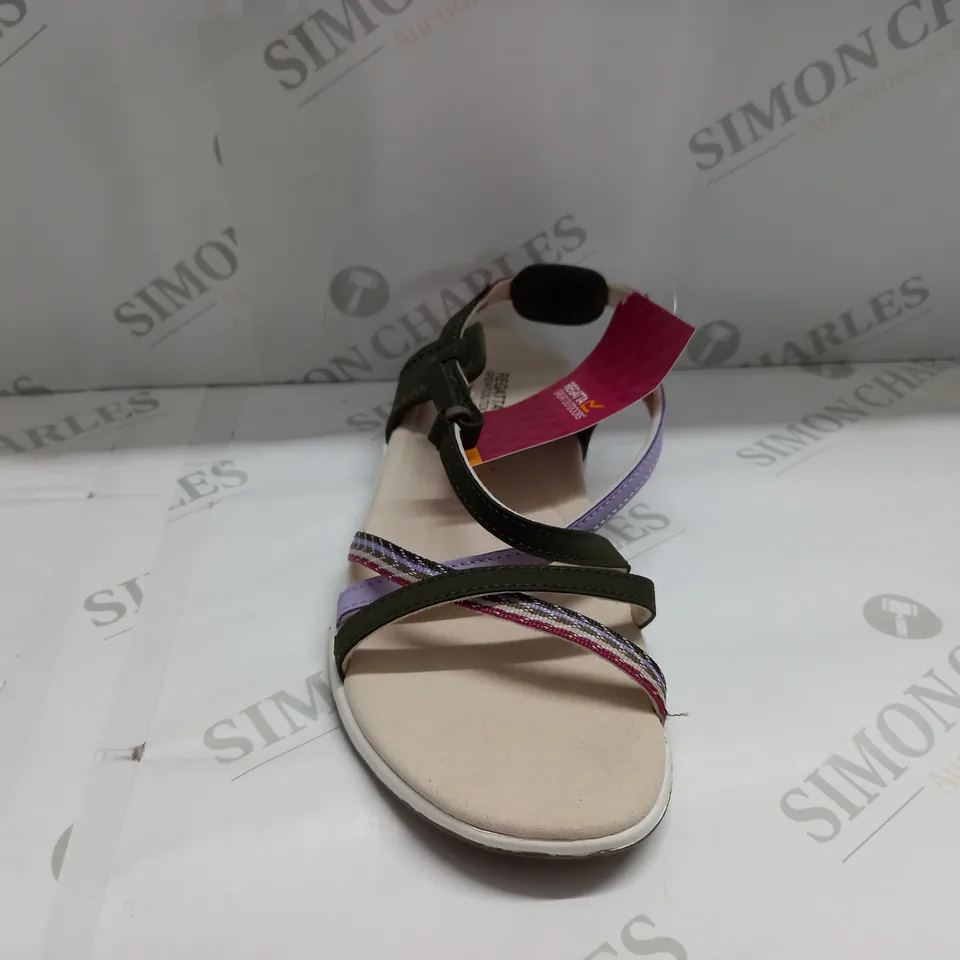 REGATTA LADY ROMA SANDALS SIZE 5