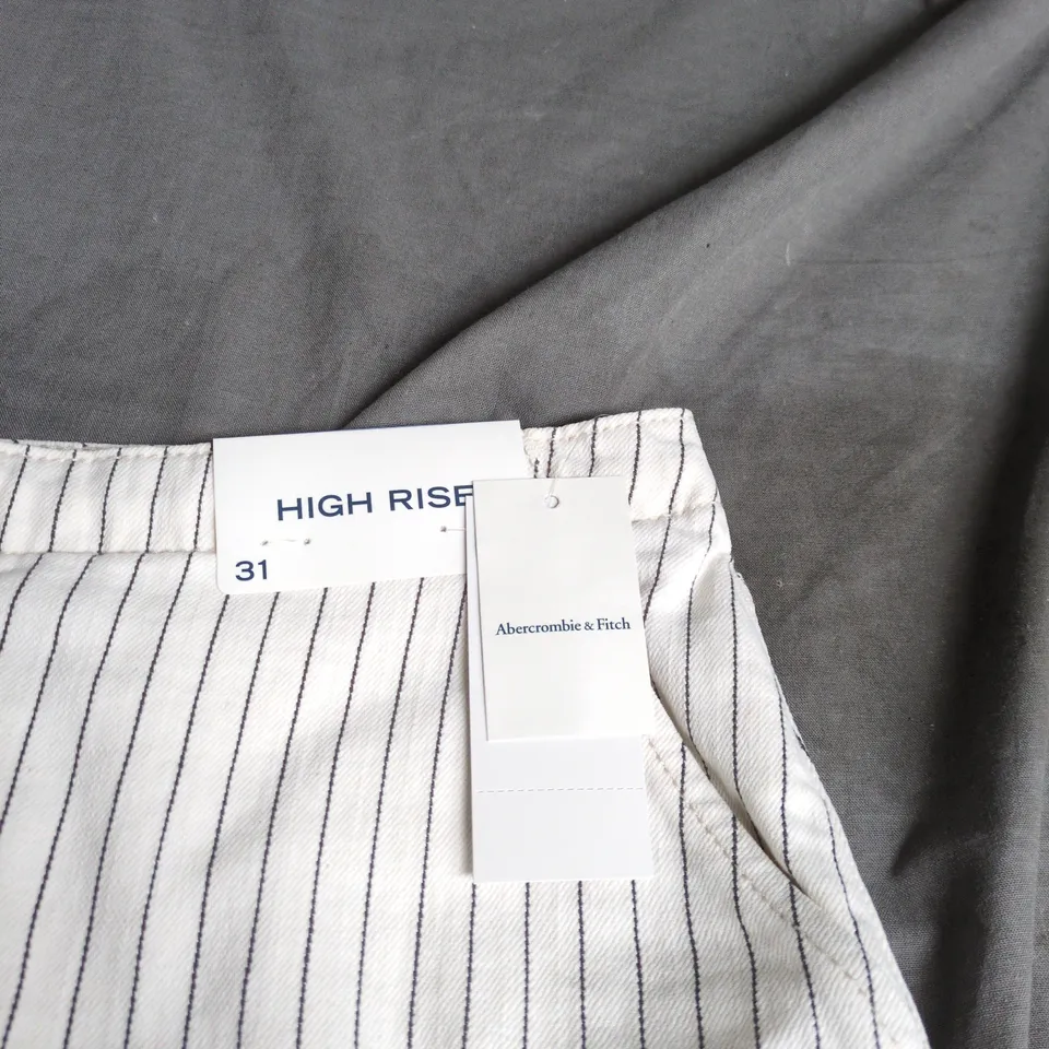 ABERCROMBIE & FITCH HIGH RISE LINEN-BLEND DENIM SHORTS – STRIPED, UK 31 (US 31)