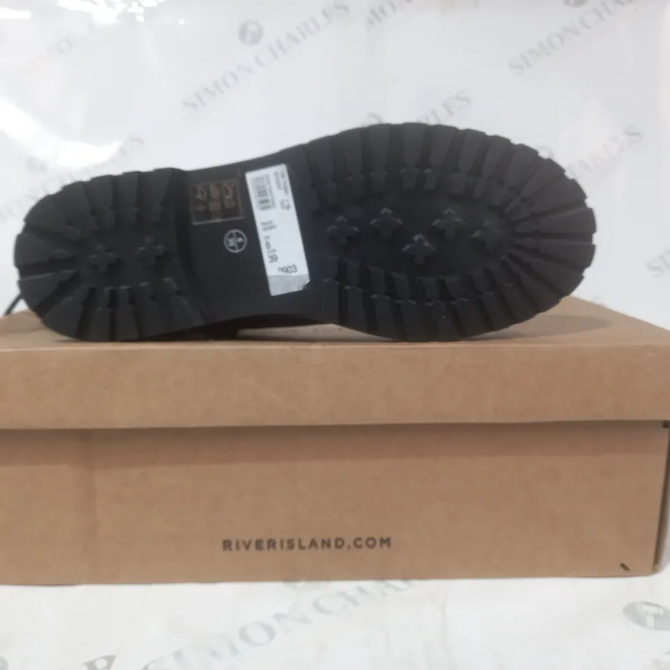 BOXED PAIR OF RIVER ISLAND LACE UP BOOTS IN BLACK UK SIZE 6