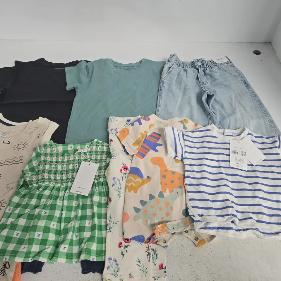LARGE QUANTITY OF ASSORTED KIDS CLOTHING ITEMS TO INCLUDE JOHN LEWIS AND NEXT