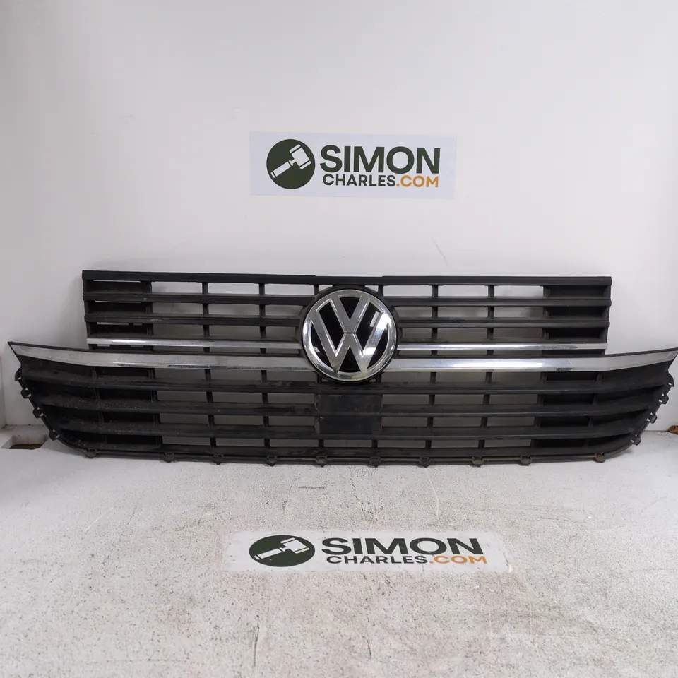VOLKSWAGEN FRONT GRILLE WITH EMBLEM – BLACK