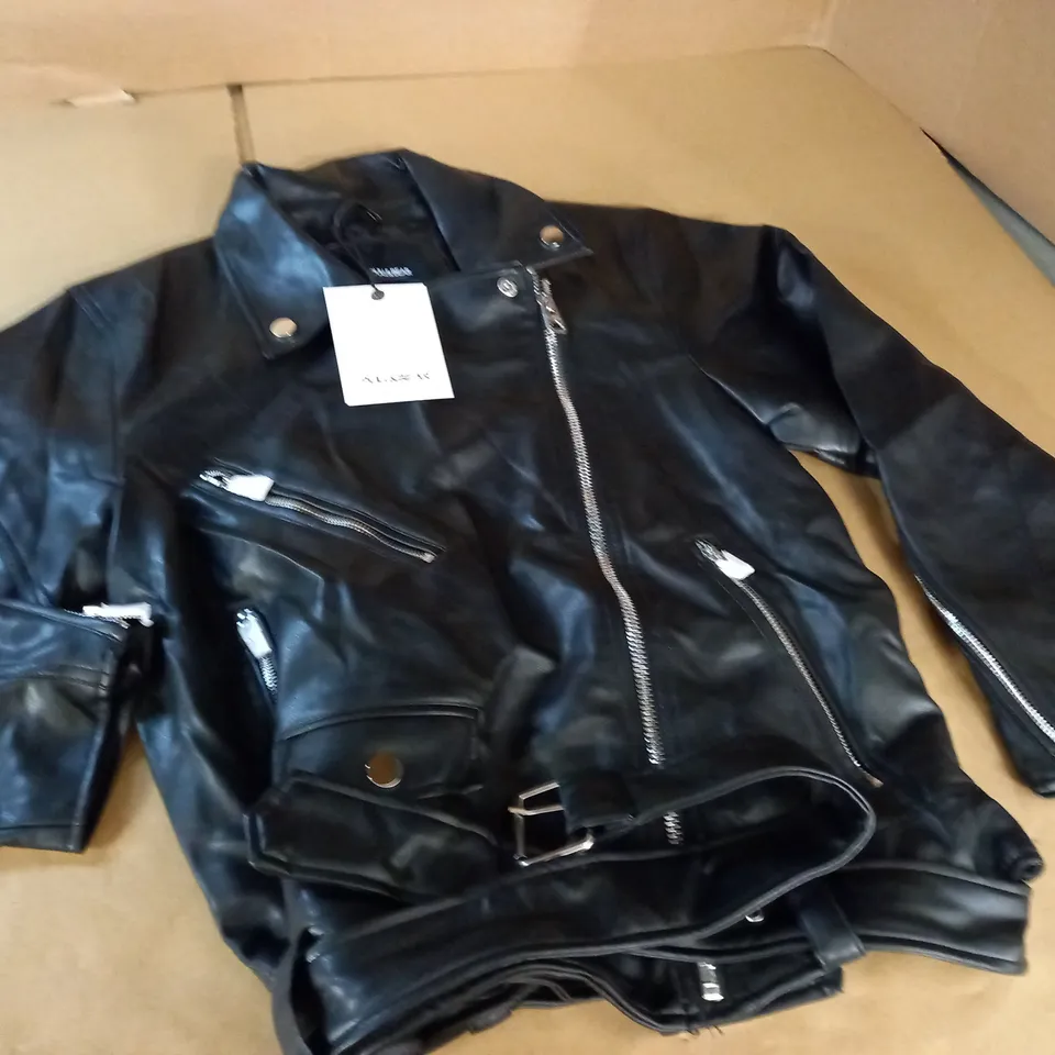 PULL & BEAR BLACK LEATHER LOOK BIKER STYLE JACKET - M