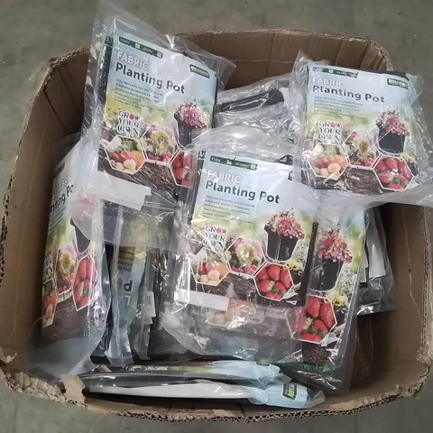 BOX CONTAINING A LARGE QUANTITY OF BRAND NEW FABRIC PLANTING POTS