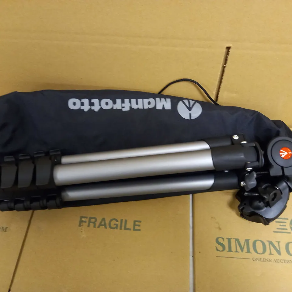 MANFROTTO COMPACT ADVANCED TRIPOD