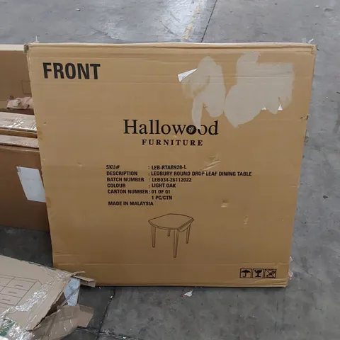 BOXED HALLOWOOD FURNITURE LEDBURY ROUND DROP LEAF DINING TABLE IN LIGHT OAK (1 BOX)