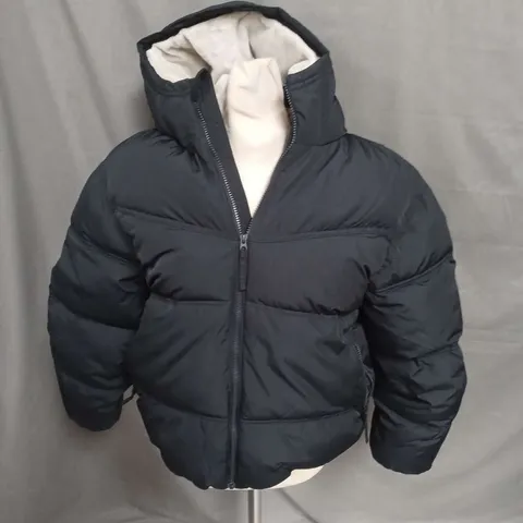 HOLLISTER COAT IN BLACK SIZE S