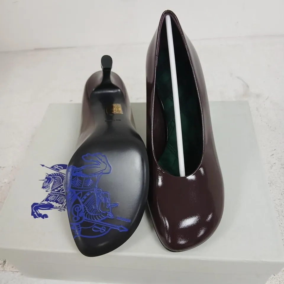 BURBERRY BURGUNDY PATENT LEATHER HIGH HEEL PUMPS – UK 3 (EU 36)