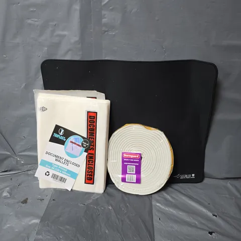 BOX OF APPROXIMATELY 15 ASSORTED ITEMS TO INCLUDE - ARTIZAN MOUSE MAT , DOCUMENT ENCLOSED WALLETS ETC