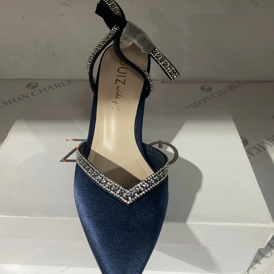 BOXED PAIR OF QUIZ NAVY STUDDED HEELS SIZE 5