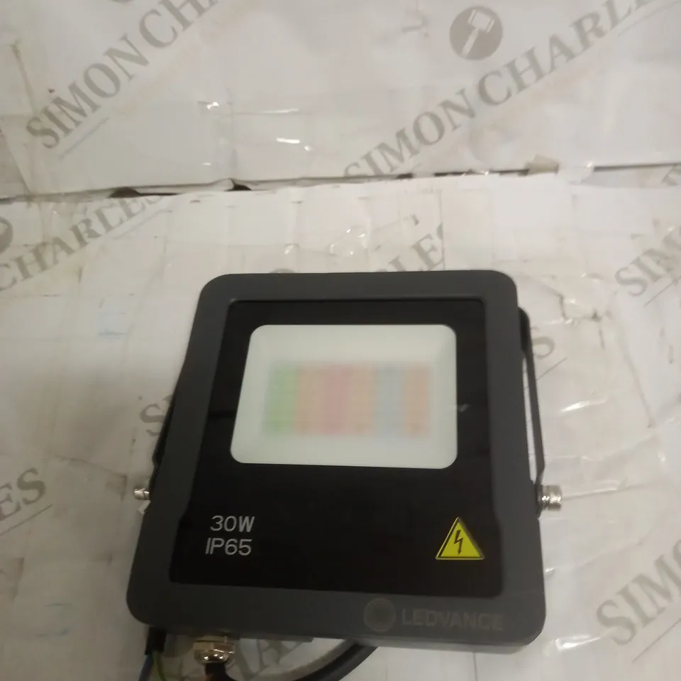 LEDVANCE SMART LEDOUTDOOR LUMINAIRE