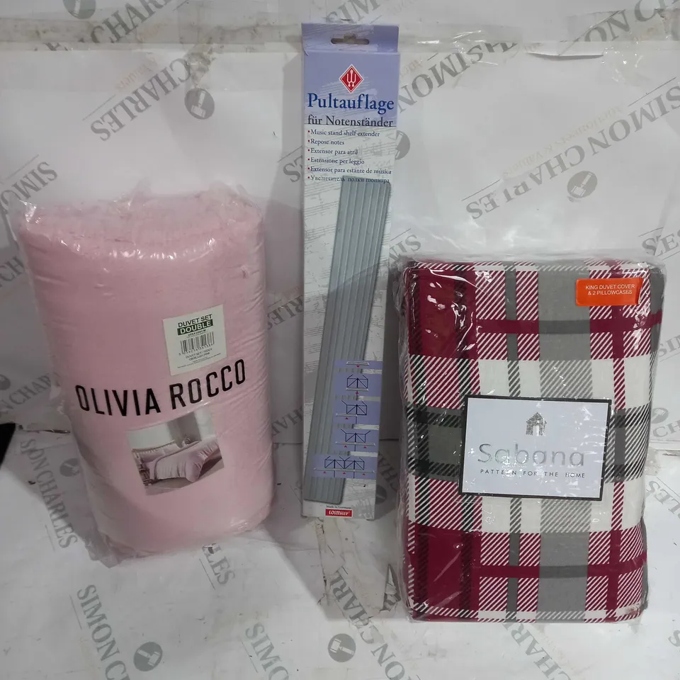 BOX OF APPROX 20 HOUSEHOLD ITEMS TO INCLUDE DUVET SET, MUSIC STAND, DUVET COVER