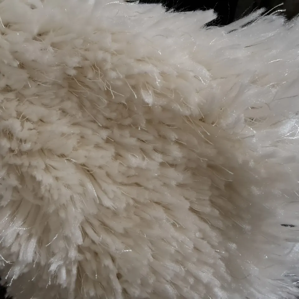 BRAND NEW PACO AKUMAL CREAM RUG - 12X170CM