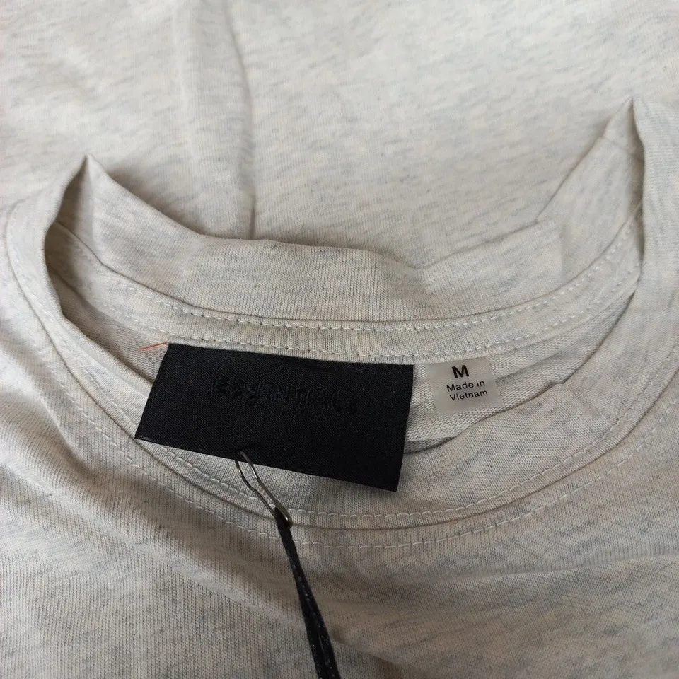FEAR OF GOD ESSENTIALS T‑SHIRT, GREY – UK M (MEDIUM) – MADE IN VIETNAM