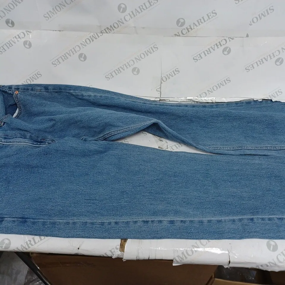 LEVIS 505 BLUE DENIM JEANS- W36 L34