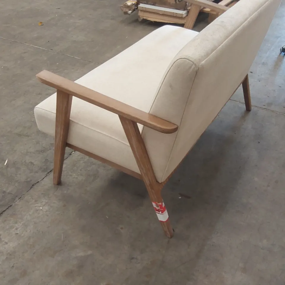 QUALITY DESIGNER HOWTON SOFA
