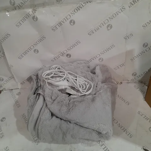 COZEE HOME VELVETSOFT HEATED THROW IN LIGHT GREY