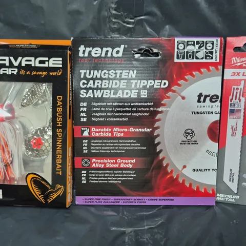 APPROXIMATELY 10 ASSORTED HOUSEHOLD ITEMS TO INCLUDE TUNGSTEN CARBIDE TIPPED SAWBLADE, MILWAUKEE MEDIUM METAL SAWZALL BLADES, ETC - COLLECTION ONLY