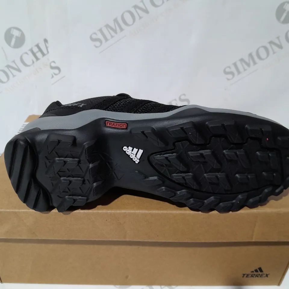 ADIDAS TERREX AX2R KIDS - SIZE 12 KIDS