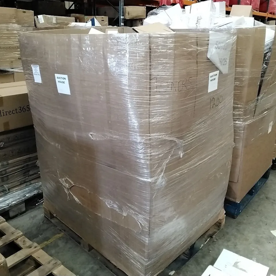 PALLET TO CONTAIN A LARGE QUANTITY OF INK TONER CARTRIDGES // BRANDS, COLOURS AND MODELS MAY VARY