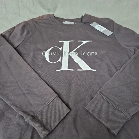 CALVIN KLEIN GRAPHIC SWEATSHIRT - SIZE XL
