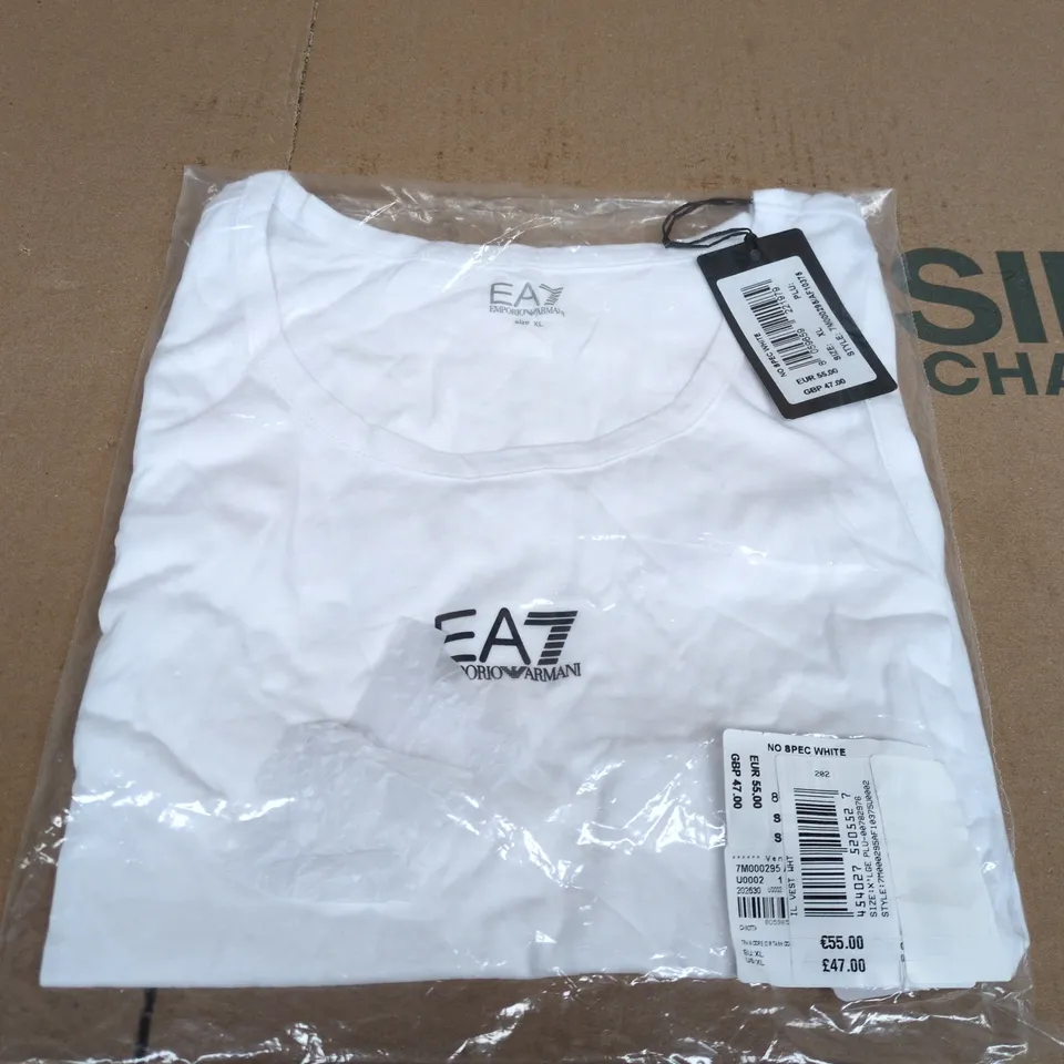 EMPORIO ARMANI EA7 WHITE T-SHIRT – XL