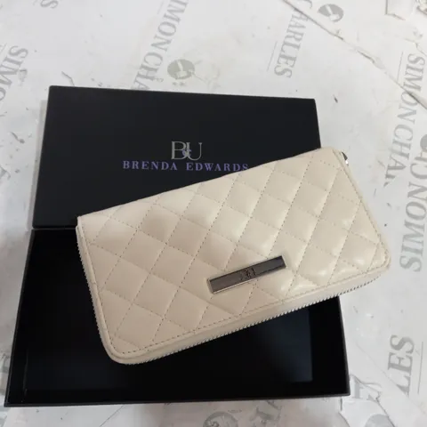 BRENDA EDWARDS ON THE GO PURSE