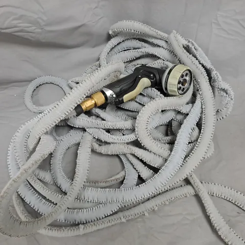 GRUMPY GARDENER REINFORCED EXPANDABLE HOSE WITH ACCESSORIES