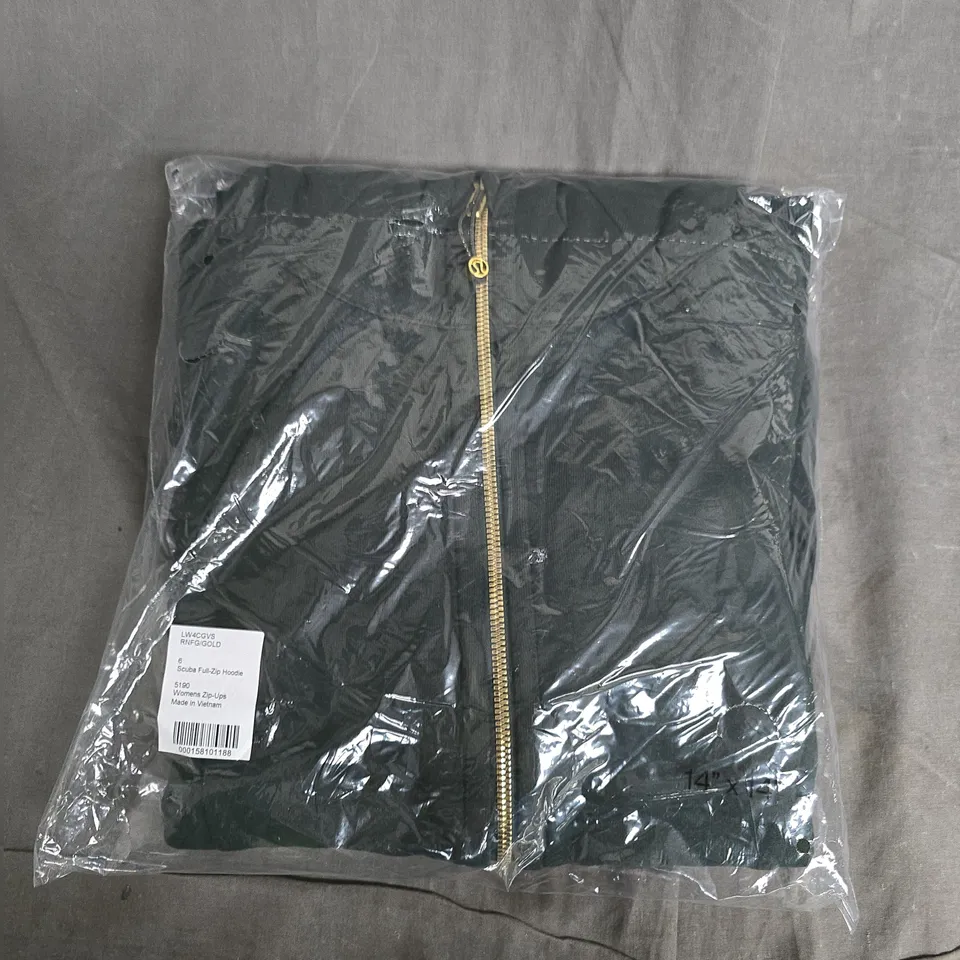 BAGGED LULULEMON SCUBA FULL ZIP HOODIE IN GREEN - SIZE 6