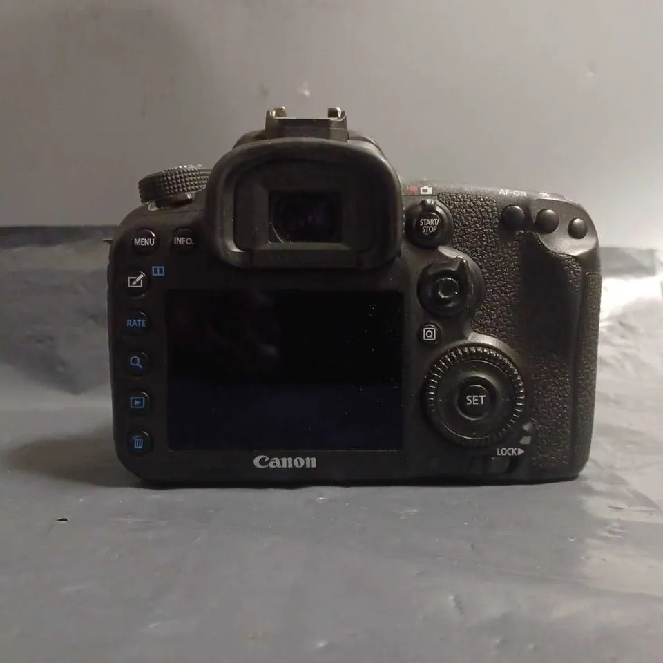 CANON EOS 7D MARK II DIGITAL SLR CAMERA BODY