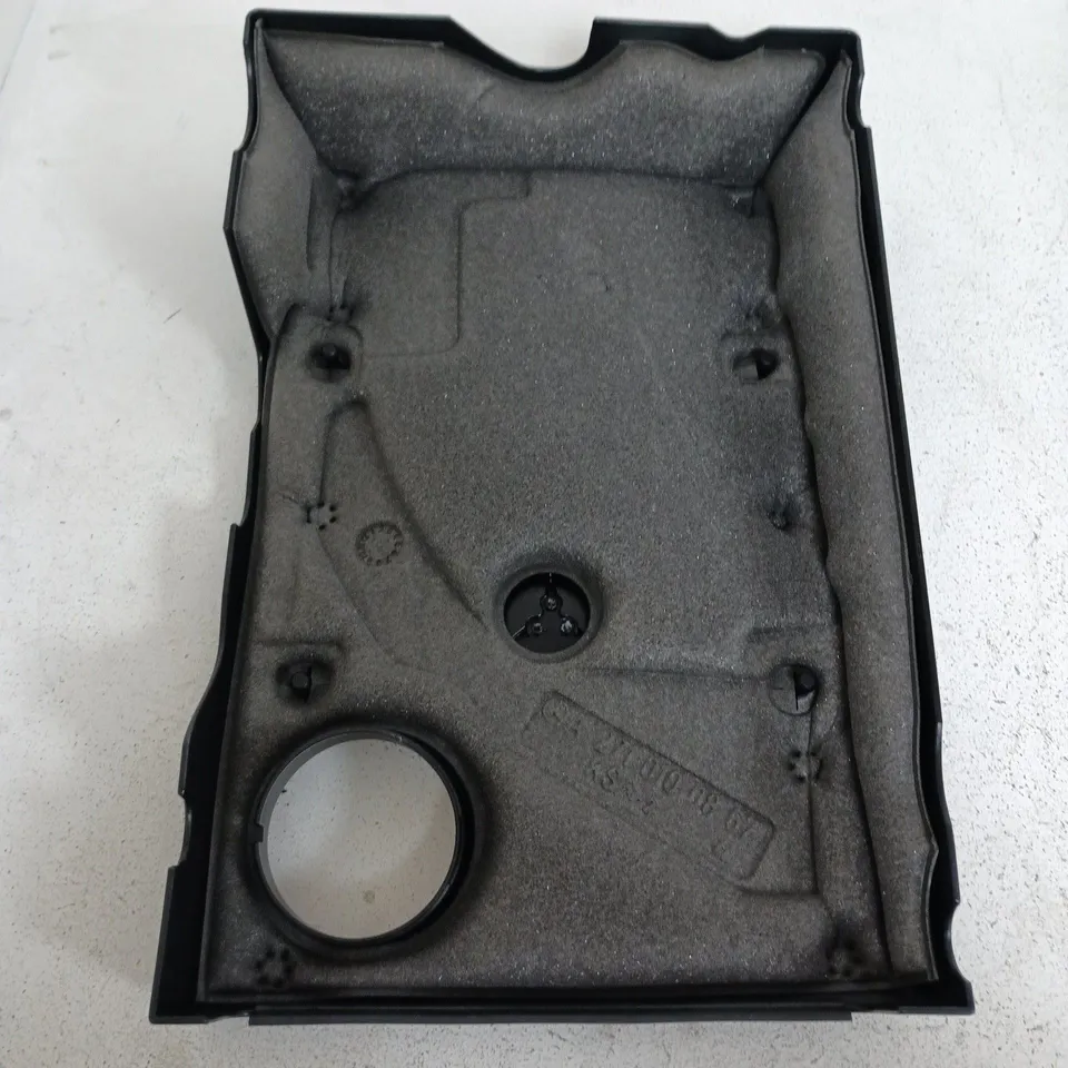 MERCEDES-BENZ OEM BLACK PLASTIC TRIM/ENGINE COVER WITH EMBLEM – VEHICLE PART (VERIFY)