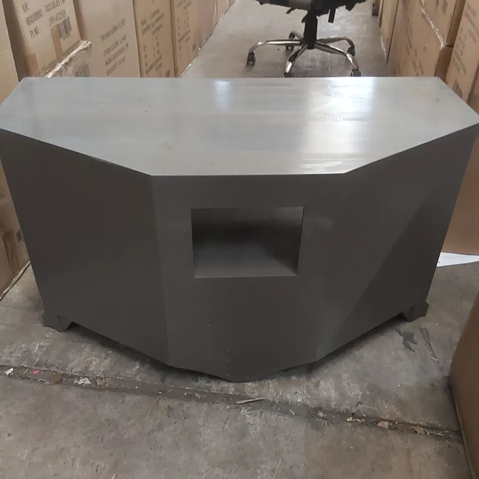 HOMESDIRECT365 WOODEN CORNER TV STAND - GREY