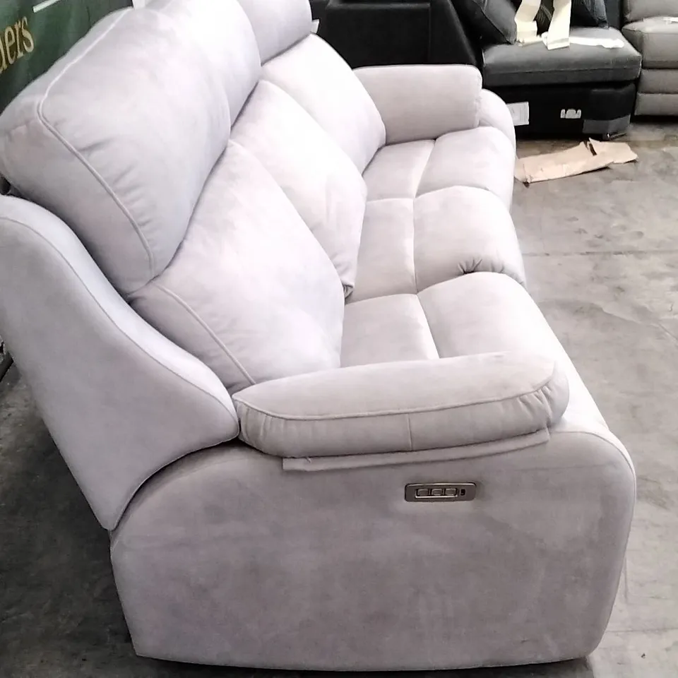 QUALITY BRITISH DESIGNER G PLAN MANUFACTURED KINGSBURY 3 SEATER CURVED ELECTRIC RECLINER DBL SOFA - STINGRAY PLATINUM SUEDE