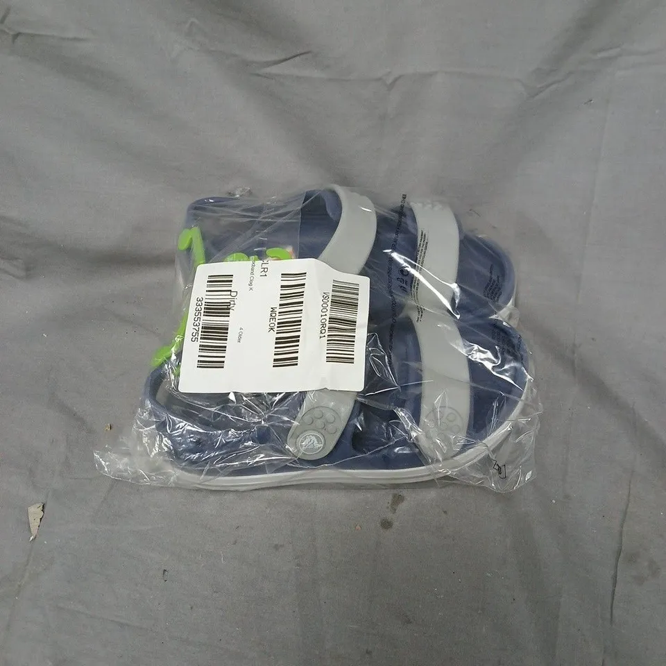 CROCS BLUE UK SIZE J2