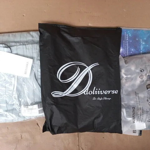 APPROXIMATELY 20 ASSORTED CLOTHING AND FASHION PRODUCTS IN VARIOUS STYLES AND SIZES - COLLECTION ONLY