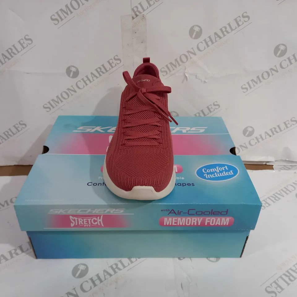BOXED PAIR OF SKECHERS STRETCH FIT ULTRA FLEX 3.0 SHOES RUST UK SIZE 7