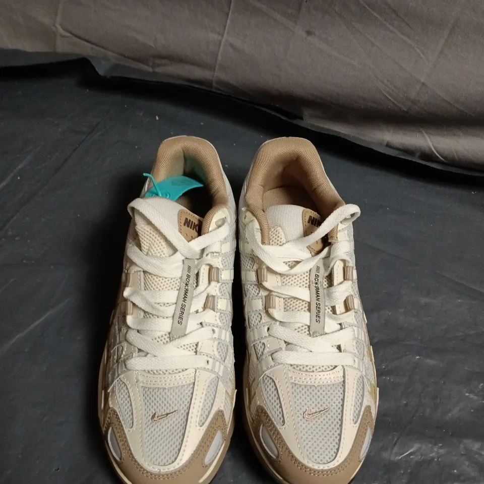 PAIR OF NIKE P-6000 TRAINERS - UK SIZE 6