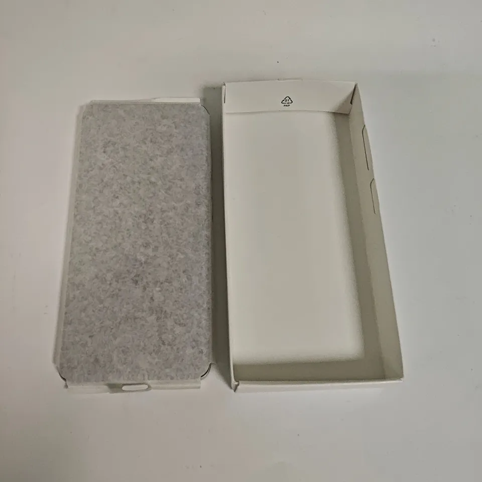 BOXED SAMSUNG GALAXY A06 4/64GB IN GOLD - SM-A065F