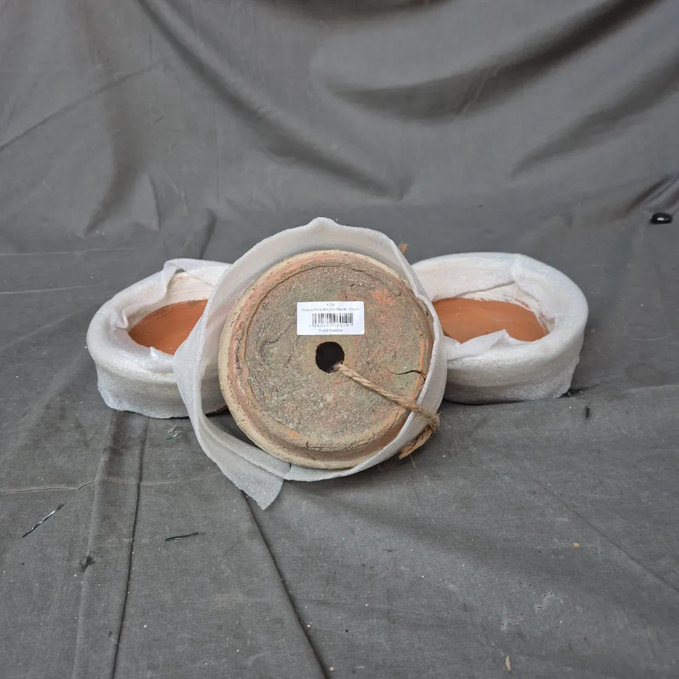 SET OF 3 TERRACOTTA PLANT POTS WITH PROTECTIVE WRAP
