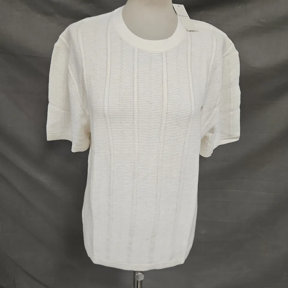 ABERCROMBIE&FITCH TSHIRT SIZE L
