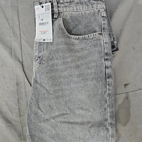 ZARAMID-WAIT STRAIGHT LEG JEANS IN GREY SIZE SMALL
