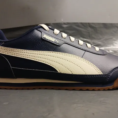 BOXED PAIR OF PUMA TURION II SHOES IN NAVY/WHITE UK 9