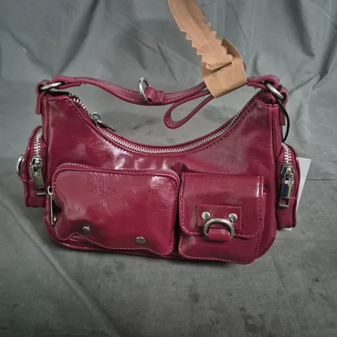 BERSHKA BURGUNDY PATENT LEATHER SHOULDER BAG – ONE SIZE