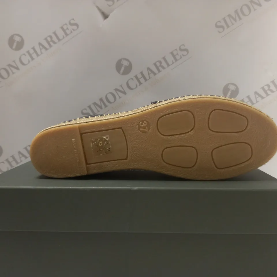 BOXED HOBBS ALICIA ESPADRILLE IN NAVY - SIZE 4