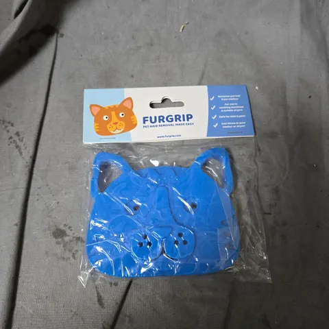 BOX OF APPROXIMATELY 100 FURGRIP LAUNDRY PET HAIR REMOVERS - CAT  