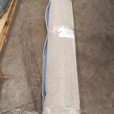 ROLL OF GLAMOUR BLEACHSTONE APPROX SIZE: 1.85 X 4.00M