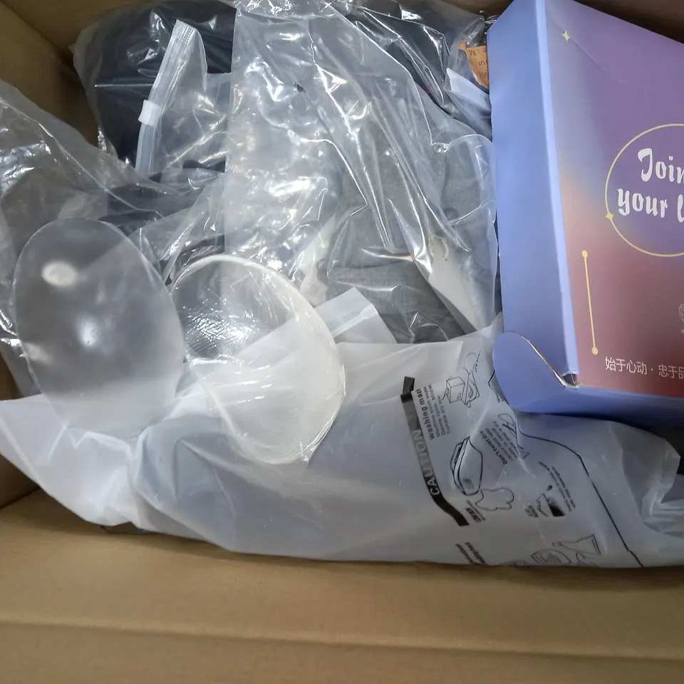 BOX OF APPROXIMATELY 9 ASSORTED ITEMS TO INCLUDE - EARRINGS  , MICROPHONE ARM , SOFT MASK PANTS ETC