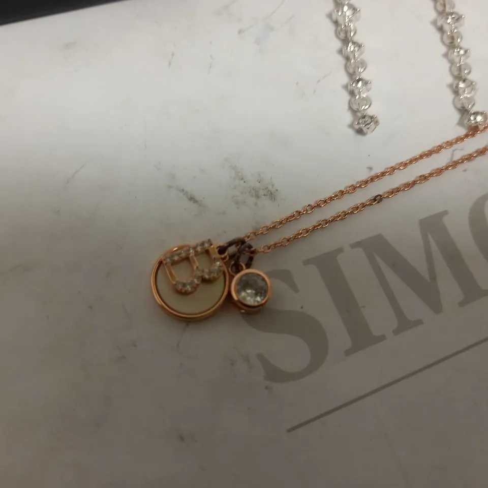 LOT OF 4 ASSORTED JEWELLERY ITEMS RRP £82