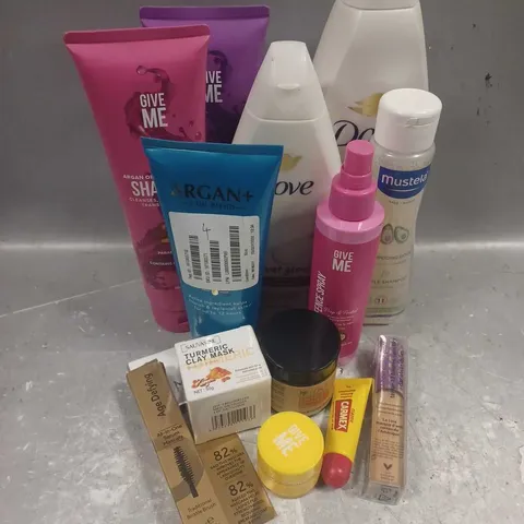 APPROXIMATELY 20 ASSORTED COSMETIC PRODUCTS INCLUDE - DOVE BODY WASH - MUSTELA SHAMPOO - CARMEX LIP BALM - ETC