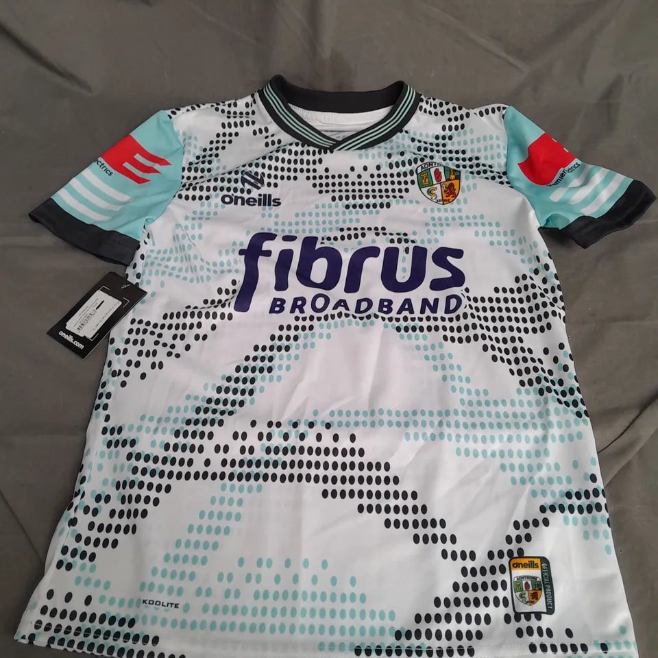 O'NEILLS ANTRIM 2025 TRAINING TOP IN WHITE/MINT SIZE S